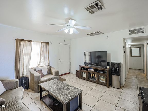 4th image of 13821 N El Frio St