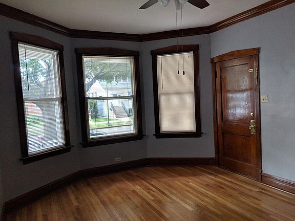 3rd image of 5907 W Giddings St