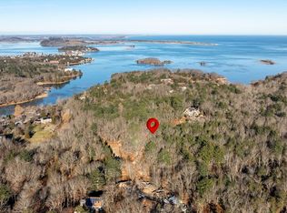 7 Leaman Dr, Gloucester, MA 01930