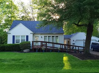 40 Fairview Ave, Canfield, OH 44406