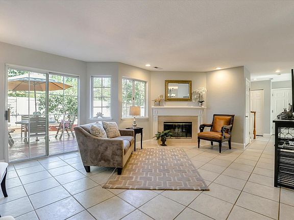 4th image of 1069 Almaden Village Ln