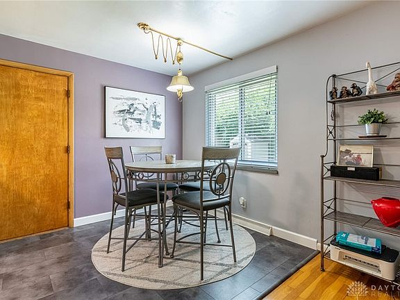 5th image of 3721 Mengel Dr