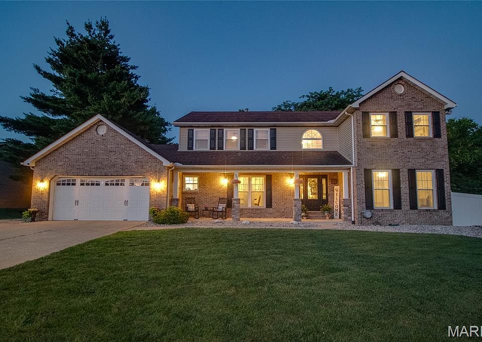 1st image of 5 Buckeye Ct
