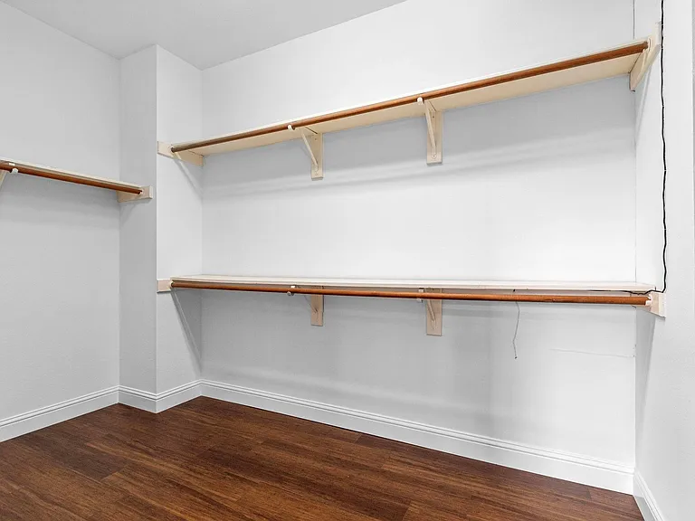 13507 Country Green Ct — Photo 37