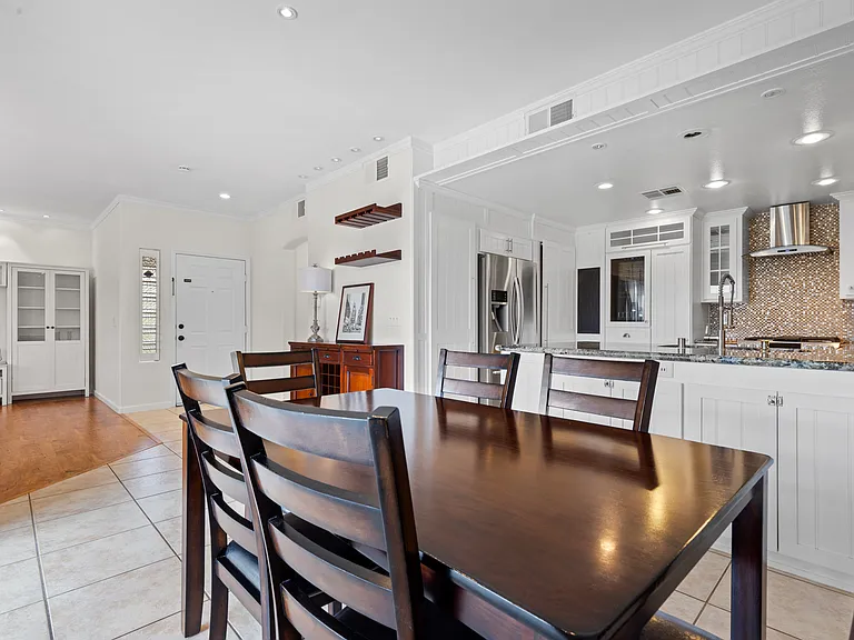 830 Picotte St #203 — Photo 9