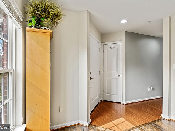 4th image of 15407 Rosemont Manor Dr Unit 10