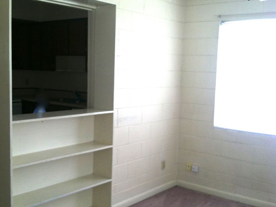 2nd image of 4426 Sheldrake Dr
