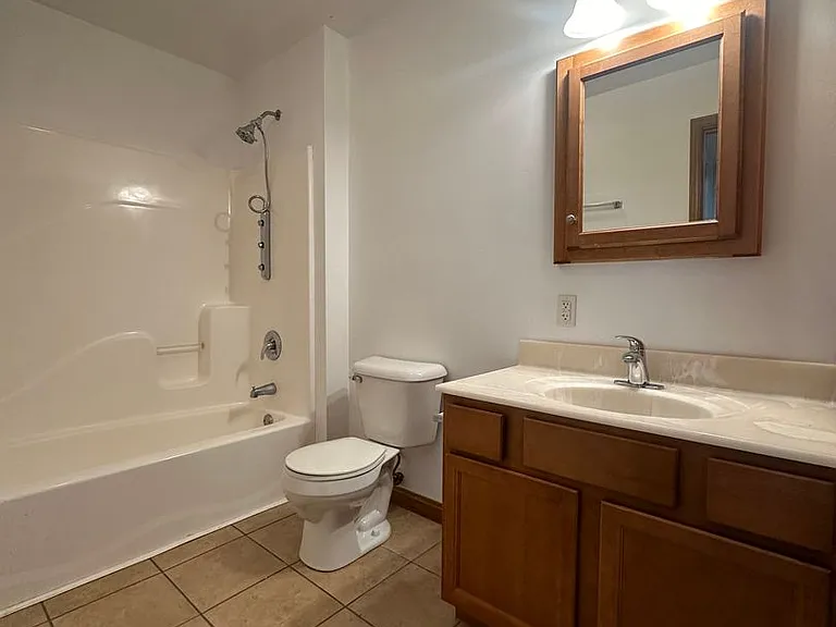 Beautiful Apartment Near Campus — Photo 16