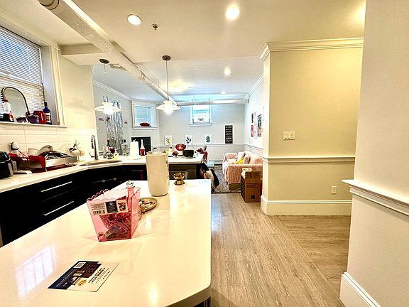 4th image of 2 Walbridge St #B