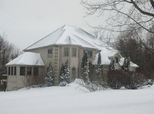 35 Apple Hill Dr, Watertown, CT 06795