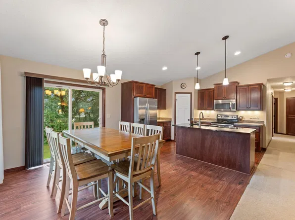 21215 Old Lake George Blvd NW, Oak Grove, MN 55303