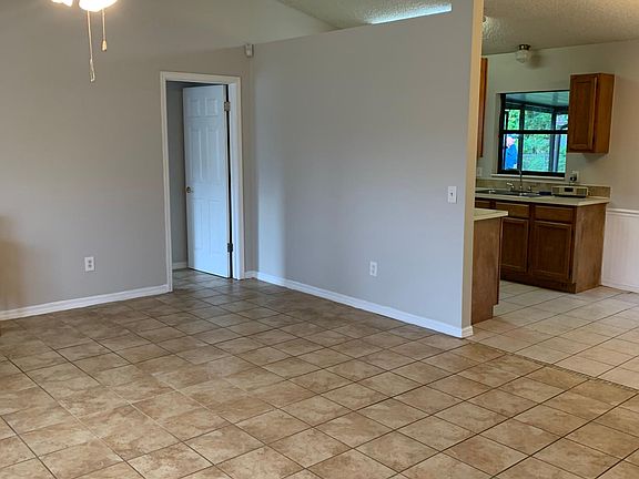3rd image of 7106 Santa Clara Blvd