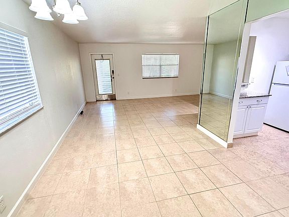 5th image of 210 Tuscany Lane