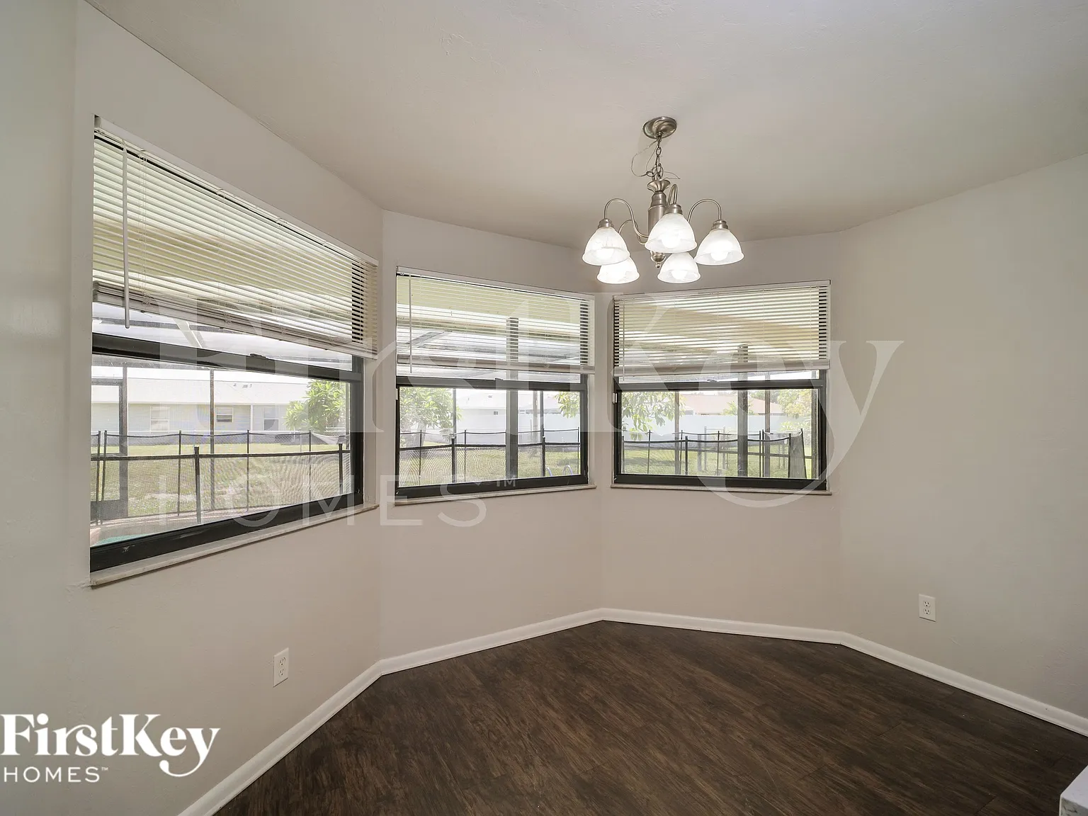 3 bed, 2.0 bath, 1471 sqft, $1,835 — Photo 4
