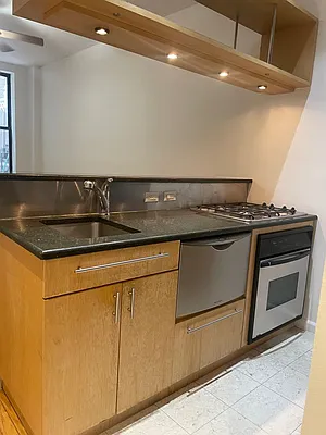 Rented by Manhattan Flats | media 21