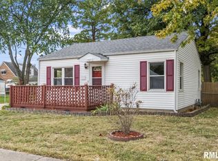 1521 N Wesley St, Grandview, IL 62702