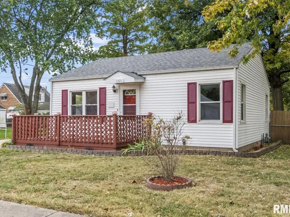 1521 N Wesley St, Grandview, IL 62702