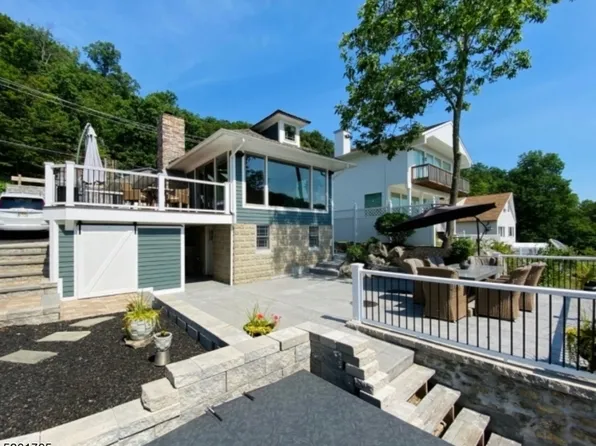 239 Hudson Ave, Hopatcong Boro, NJ 07843