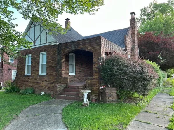 905 11th St, Lawrenceville, IL 62439