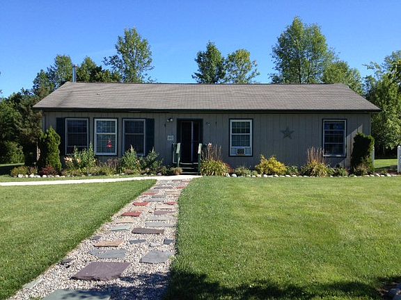 2nd image of 21 Bridget Ln