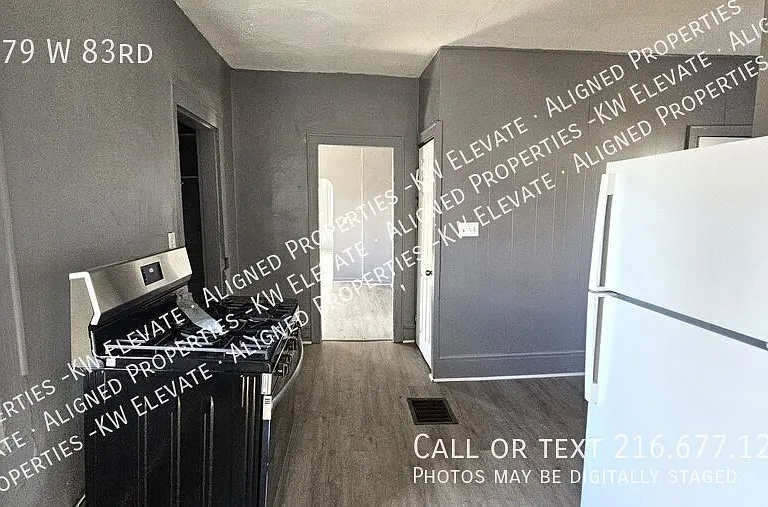 2179 W 83rd St — Photo 19