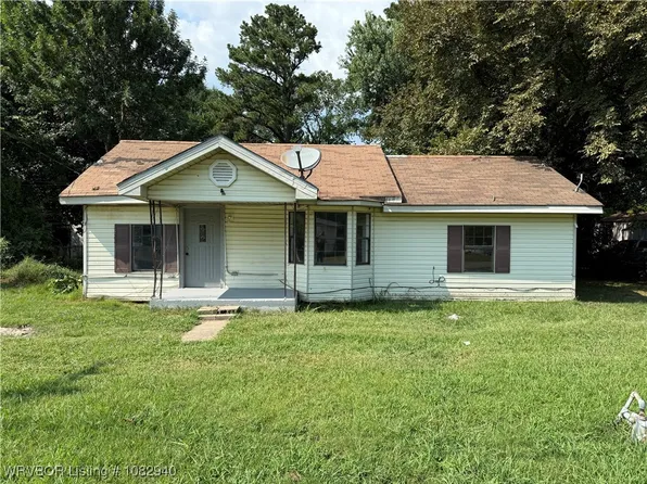 422 London St, Alma, AR 72921