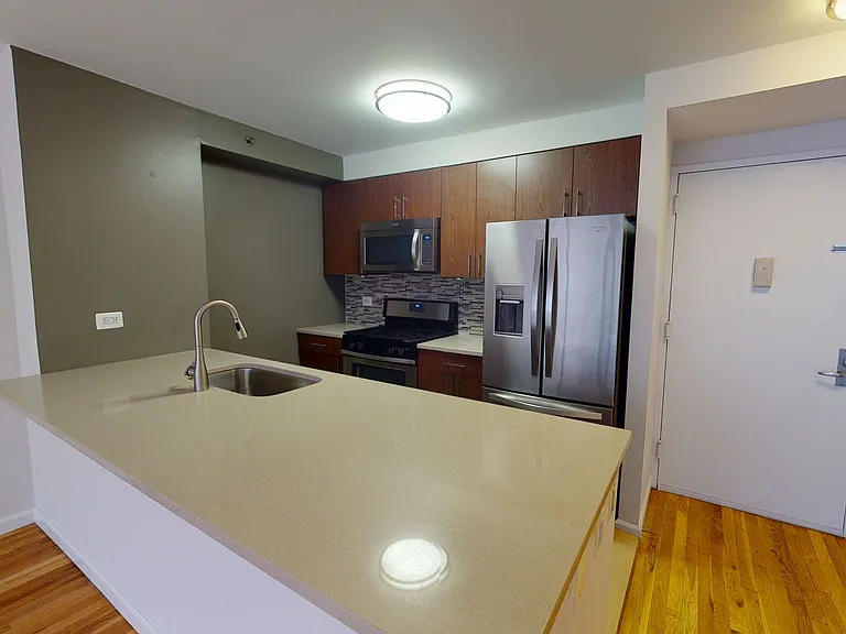 21 Chelsea — Photo 47