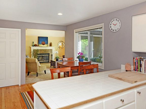 4th image of 5413 Diamond Pl NE