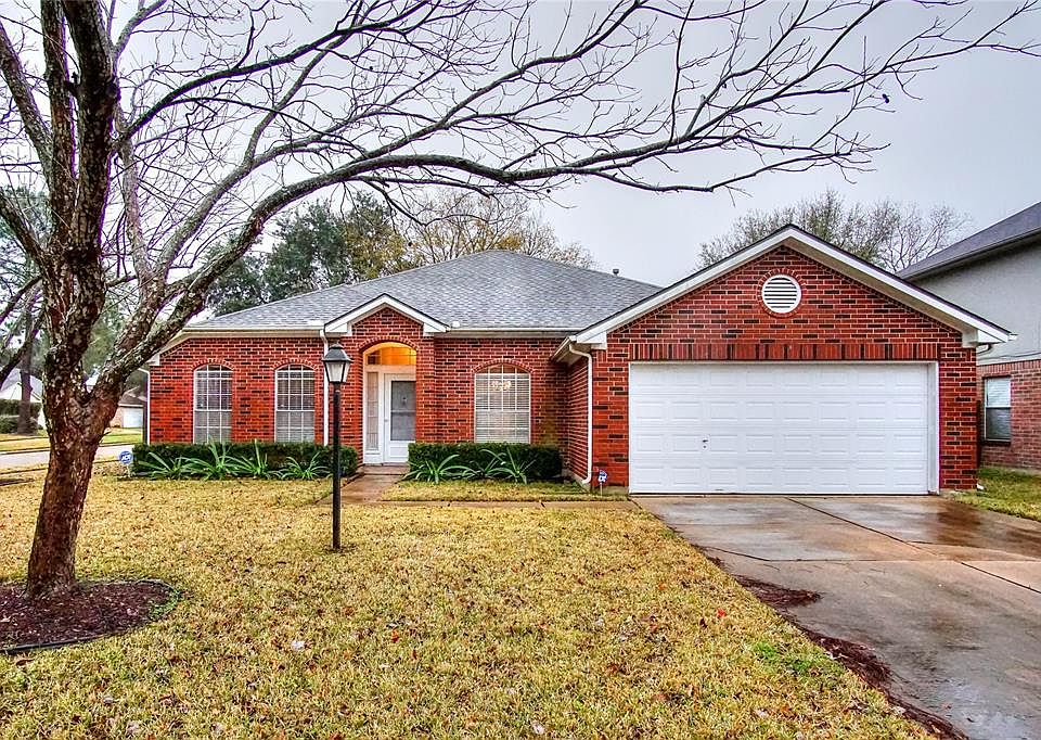 1st image of 22515 Guston Hall Ln
