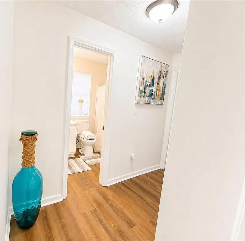 3 bed, 2.5 bath, 1440 sqft, $1,900 — Photo 4