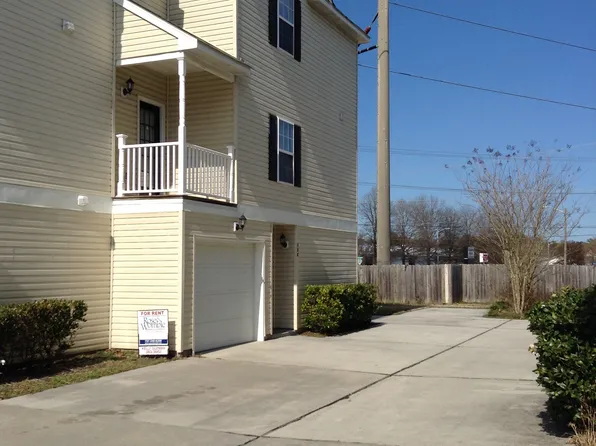 104 Morrison Ave, Virginia Beach, VA 23452