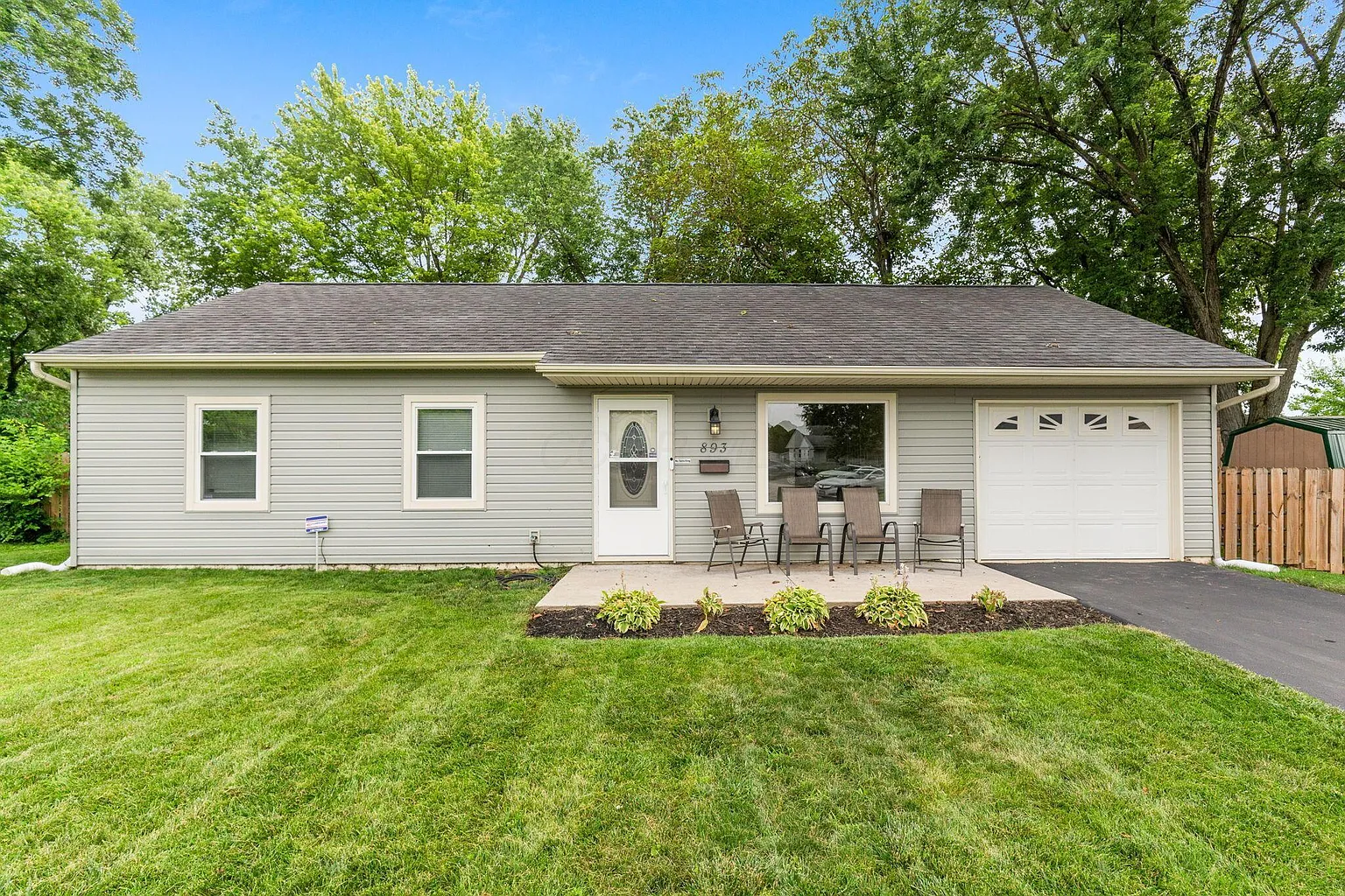 893 Aladdin Ct photo 1