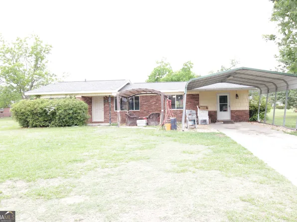 136 Morris Dr, Alma, GA 31510