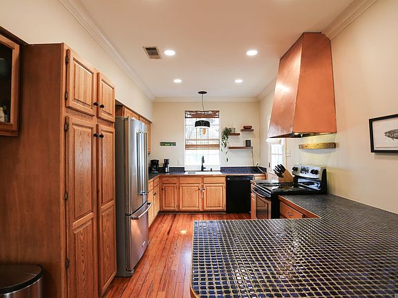 4th image of 2020 Ovid St