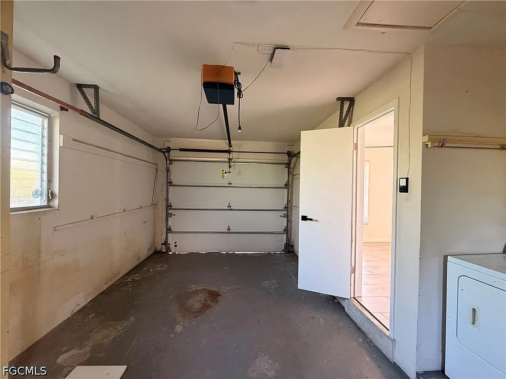 2 bed, 2.0 bath, 1471 sqft, $1,595 — Photo 4