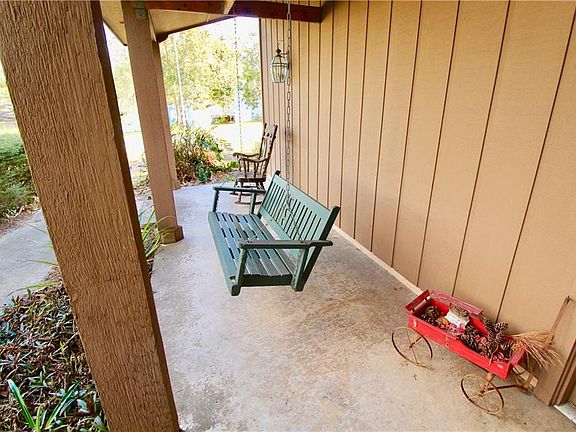 4th image of 1322 Valley Hill Dr