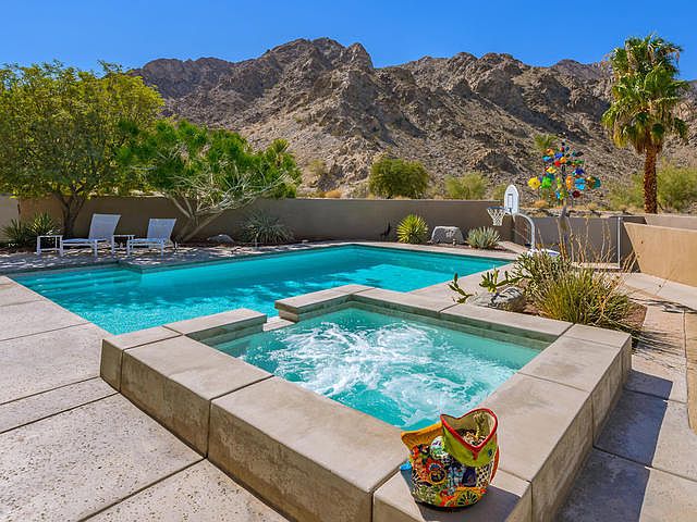 1st image of 53990 Avenida Montezuma