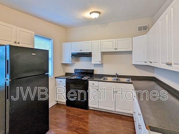 3rd image of 6953 Restlawn Dr