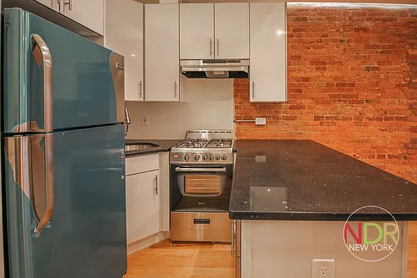 Rented by Next Door Realty NYC | media 14