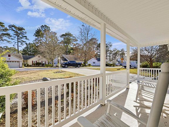 4th image of 107 Purple Martin Dr.