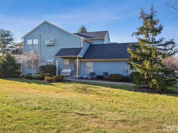 138 Concordia Cir #D, Monroe Township, NJ 08831