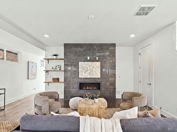 2nd image of 2747 W 25th Avenue