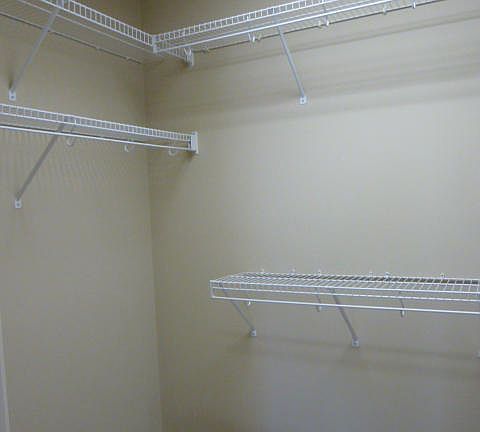 3rd image of 5807 Trestle Way