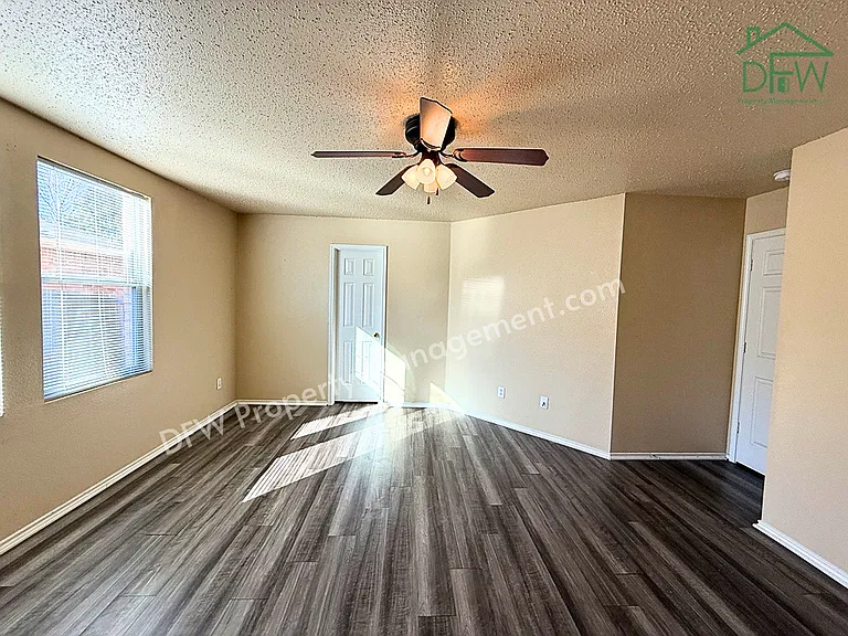 3625 Clydesdale Dr — Photo 10
