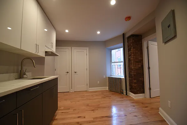 Rented by Corcoran | media 6