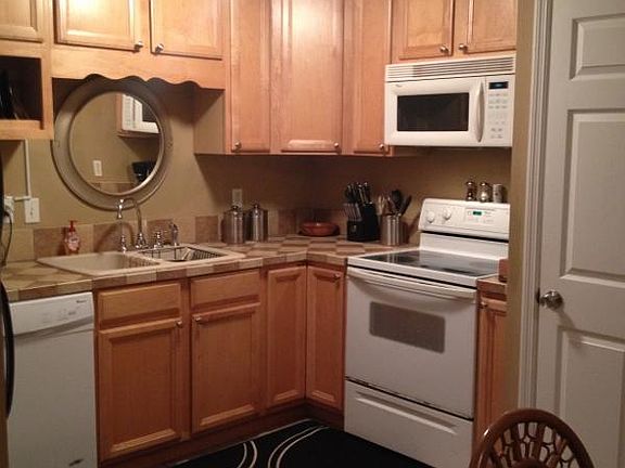2nd image of 523 Georgetown Dr APT C