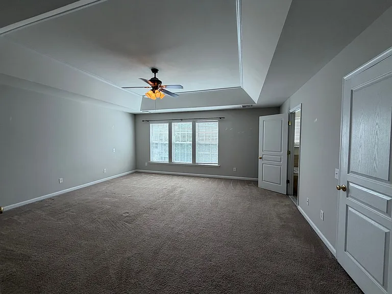 1108 Harding Dr — Photo 16