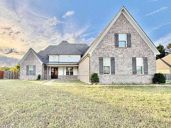 3rd image of 1657 Carlee Dr