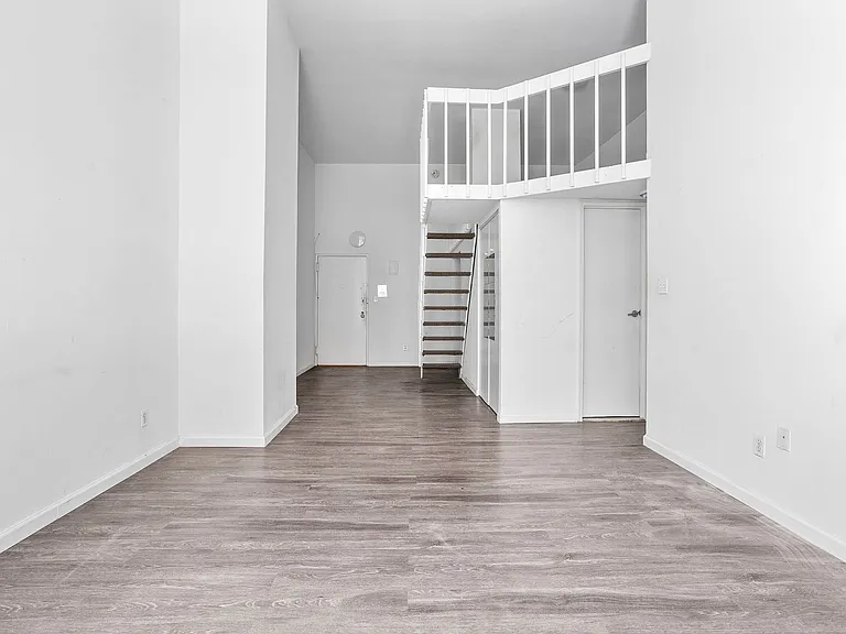 88 Fulton St #205 — Photo 11