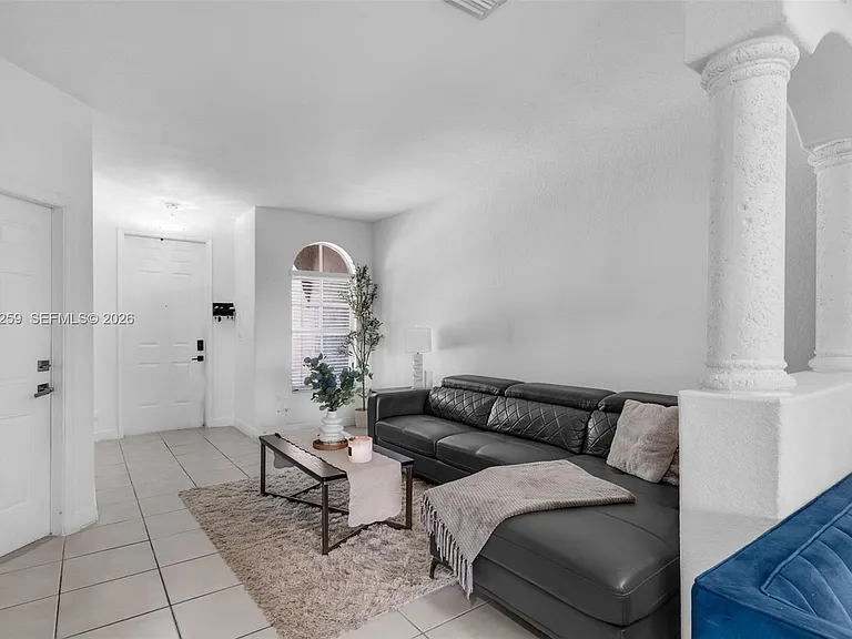 2583 SE 13th Ct — Photo 6
